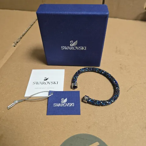 BOXED SWAROVSKI BLUE CRYSTAL EFFECT BRACELET