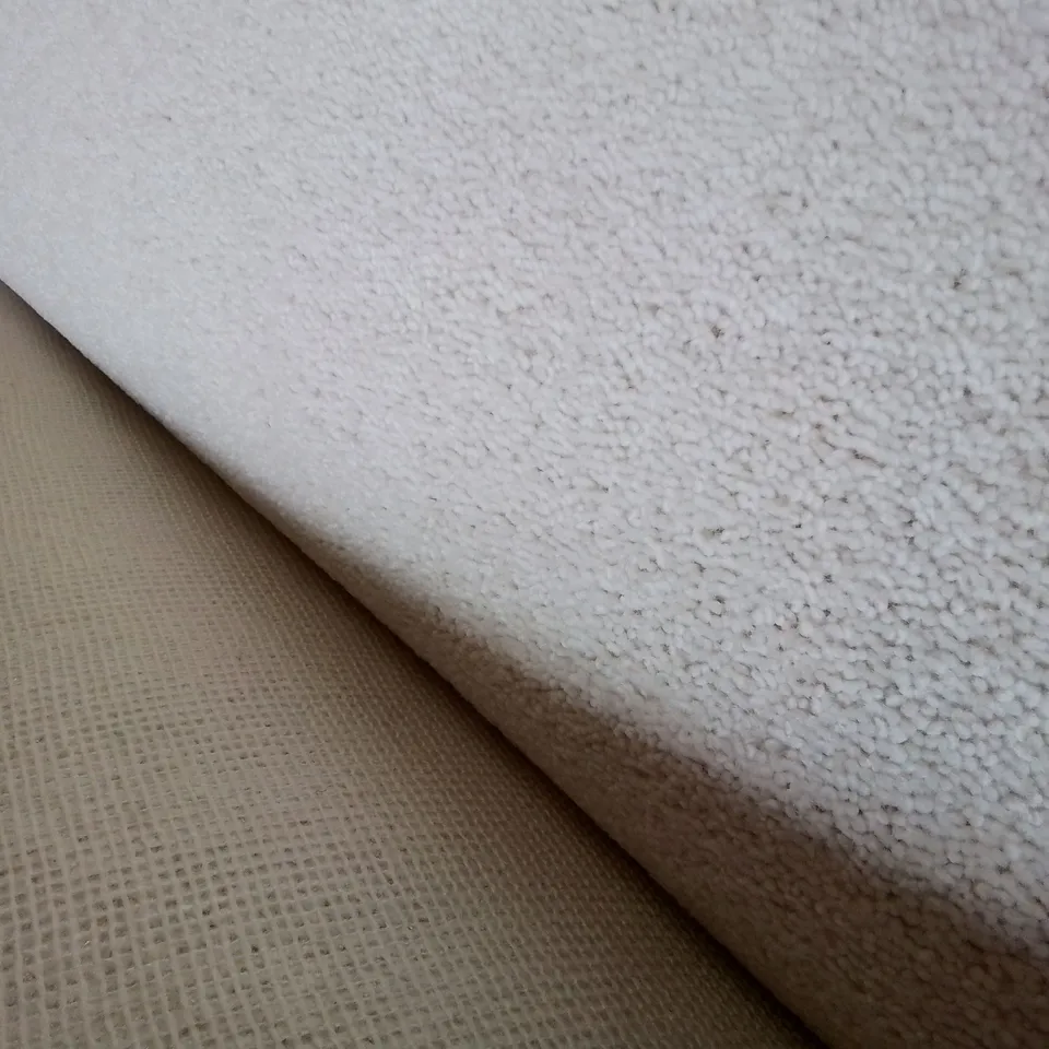 ROLL OF QUALITY DIMENSIONS PLAINS NATURAL CARPET APPROXIMATELY 5M × 13.03M