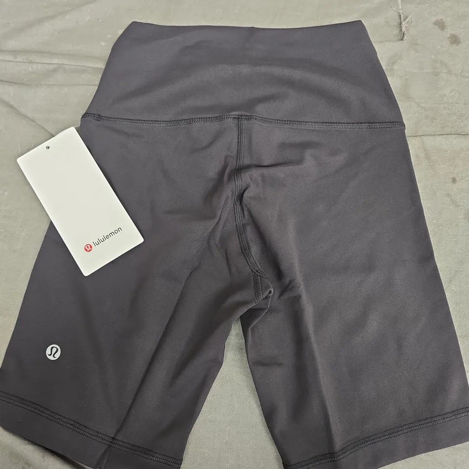 LULULEMON WUNDER TRAIN HR SHORTS 8" IN BLACK - SIZE 6