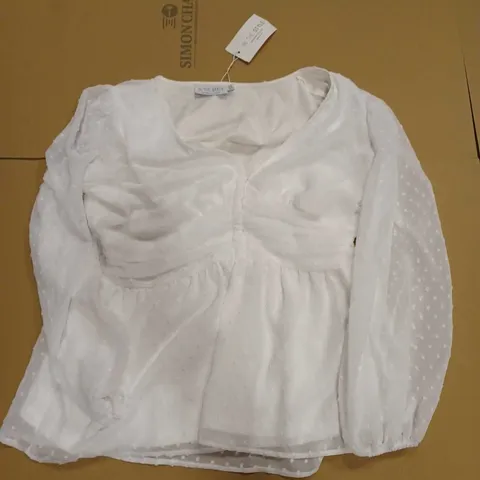 IN THE STYLE WOMEN BLOUSE - WHITE // SIZE: UK 20