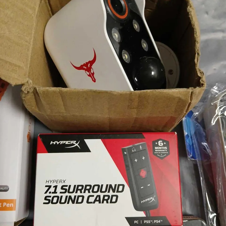 LOT OF 8 ASSORTED TECH ITEMS TO INCLUDE HYPERX 7.1 SURROUND SOUND CARD, NOVATION LAUCHPAD MINI AND TRIO SMART ENERGY DISPLAY