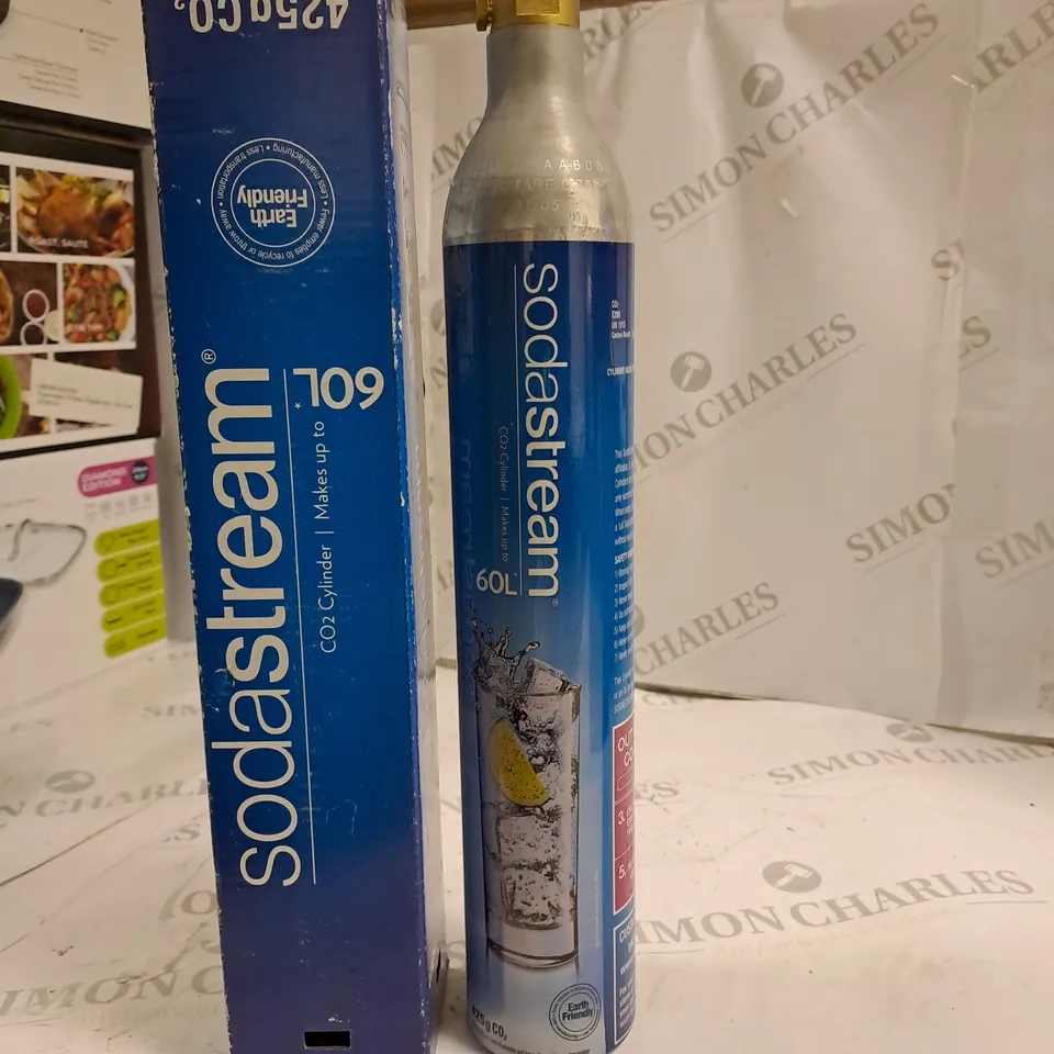 BOXED GAS CYLINDER FOR SODA STREAM