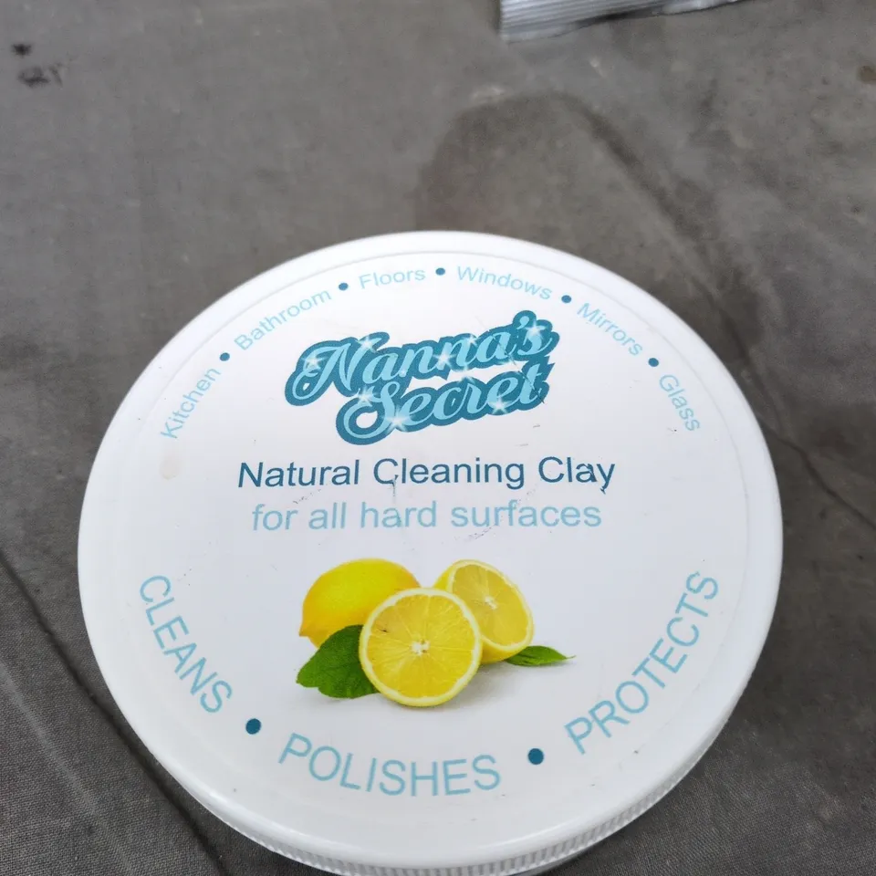 APPROXIMATELY 20 ASSORTED HOUSEHOLD ITEMS INCLUDING ALL PURPOSE WALLPAPER ADHESIVE , NATURAL CLEANING CLAY AND MOULD MAGIC 