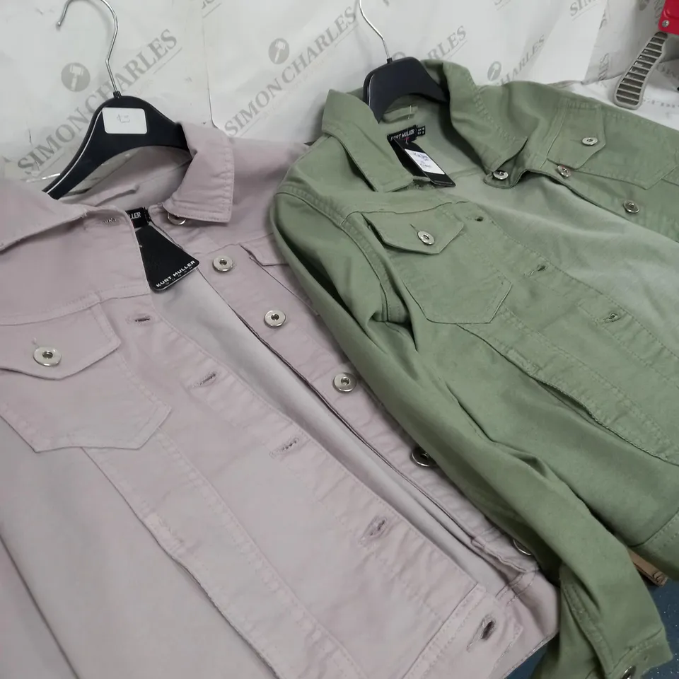 BOX OF APPROXIMATELY 10 CLOTHING ITEMS TO INCLUDE DENIM JACKETS, TOPS, DRESSES ETC