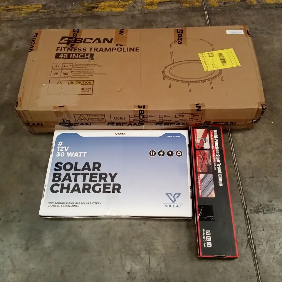 PALLET OF ASSORTED HOUSEHOLD GOODS AND PRODUCTS TO INCLUDE; TRAMPOLINE, SOLAR BATTERY CHARGER, STAIR TREAD GAUGE ETC