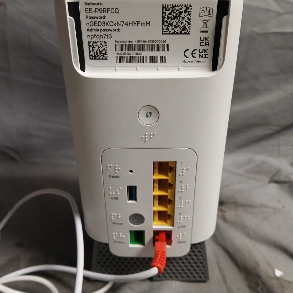 EE SMART HUB SH40J ROUTER