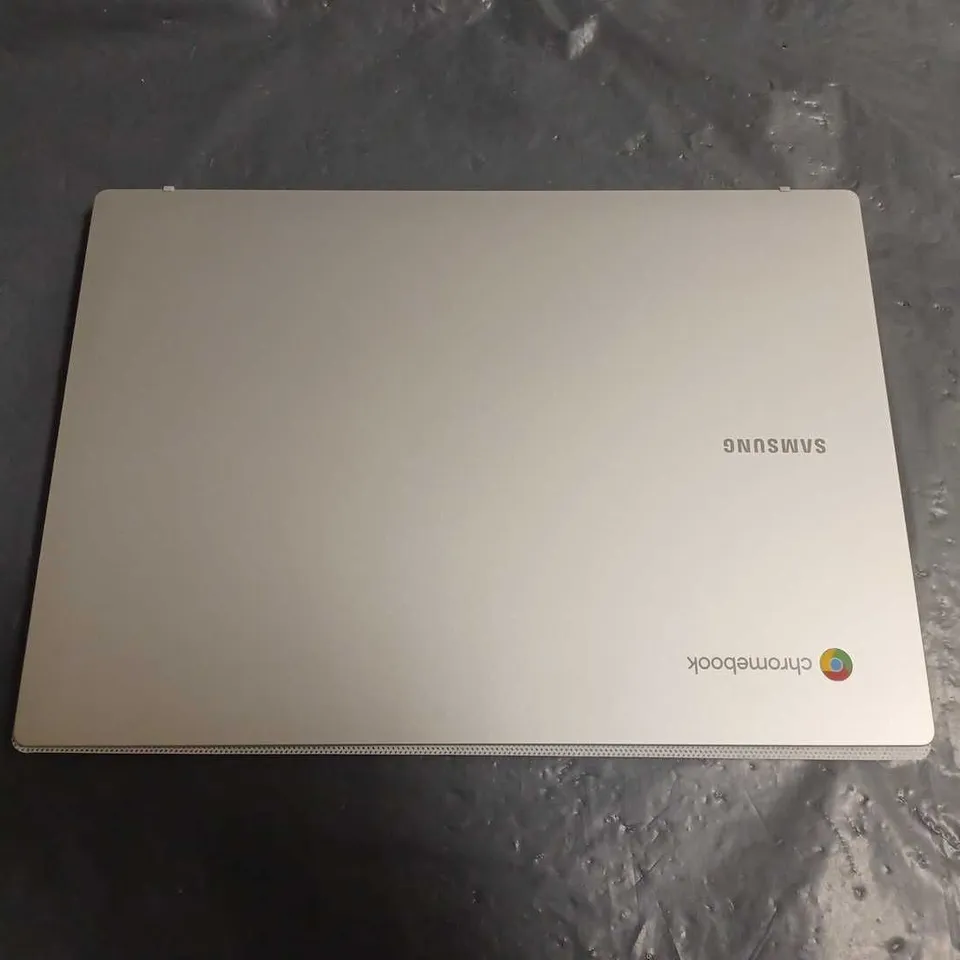 GALAXY CHROMEBOOK GO INTEL CELERON N4500 LAPTOP IN SILVER - XE310XDAKA1UK