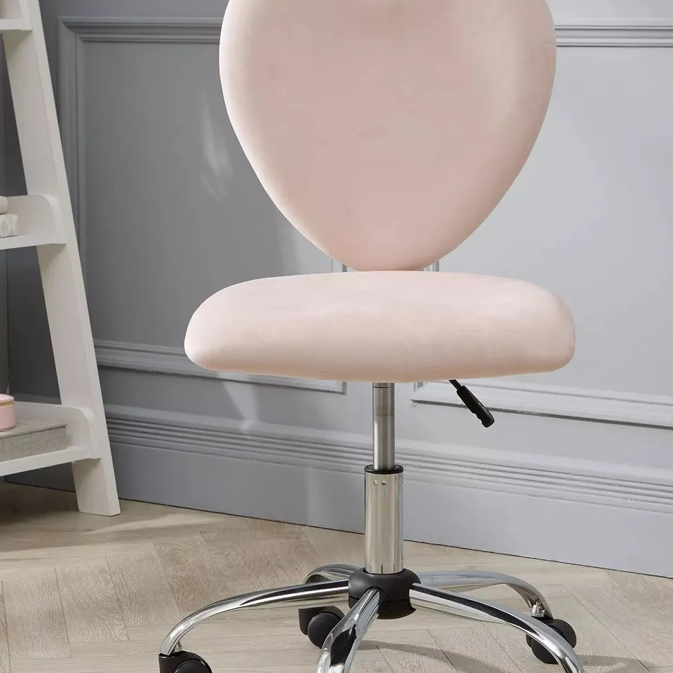 HEART OFFICE CHAIR 