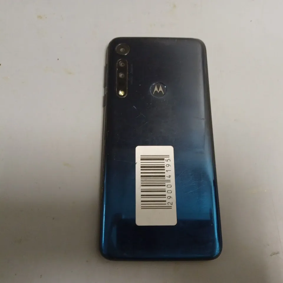 MOTOROLA ONE MACRO