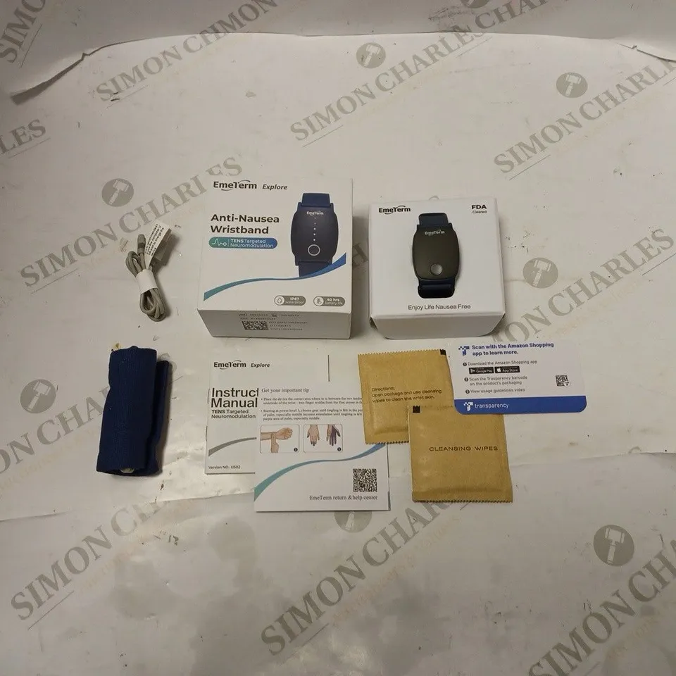 BOXED TENS ANTI-NAUSEA WRISTBAND WITH POUCH, USB CHARGING CABLE, INSTRUCTIONS AND CLEANING WIPES