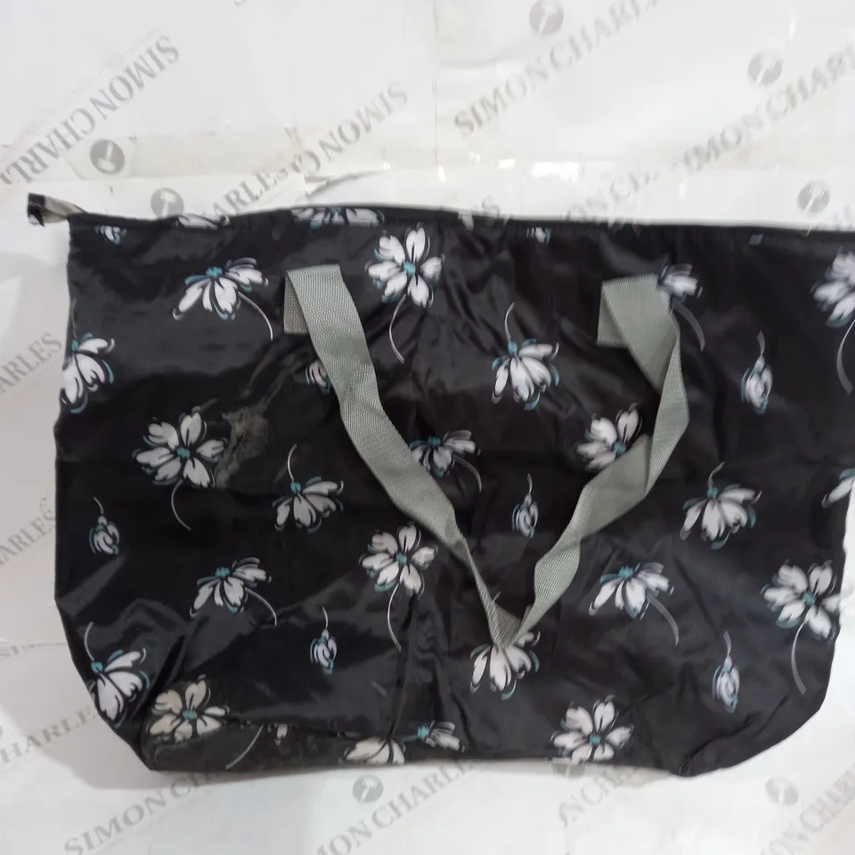 CALIFORNIA INNOVATIONS SET OF 2 FLORAL DURABLE BAGS USED