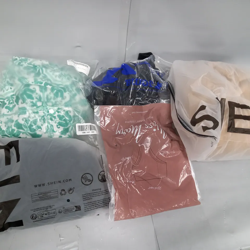 LARGE BOX OF ASSORTED CLOTHING ITEMS IN VARIOUS COLOURS AND SIZES INCLUDING TROUSERS , TOPS AND JUMPERS 