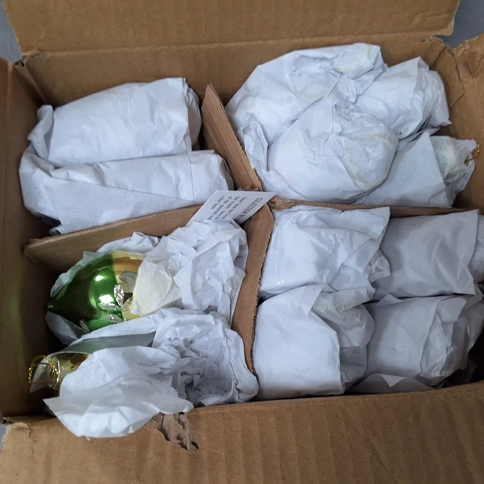 SET OF 12 GISELA GRAHAM DECORATIVE TREE BAUBLES