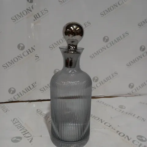 OUTLET BUNDLEBERRY BY AMANDA HOLDEN FLUTED GLASS DECANTER