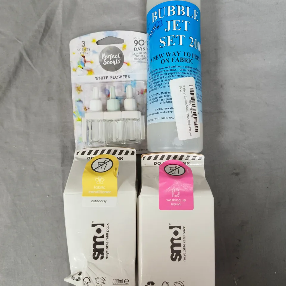 APPROXIMATELY 10 ASSORTED HOUSEHOLD PRODUCTS TO INCLUDE WASHING UP LIQUID, FABRIC CONDITIONER, AIR FRESHENERS ETC 