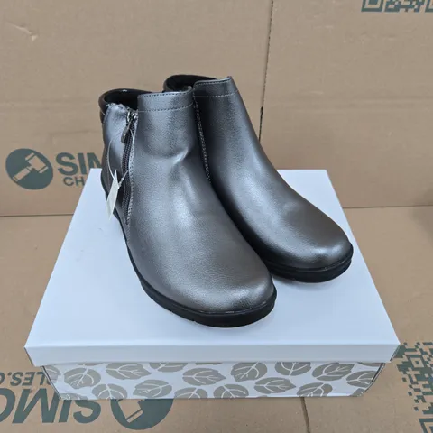 SHOE TREE COMFORT ZENA PEWTER ANKLE BOOTS – UK 4