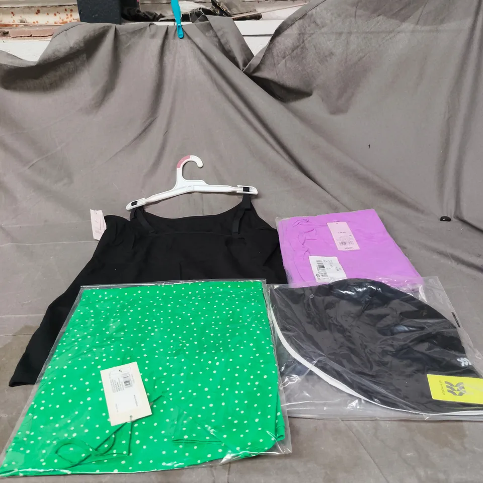 BOX OF APPROXIMATELY 30 ASSORTED CLOTHING ITEMS TO INCLUDE AUDEN, ALL IN MOTION ETC
