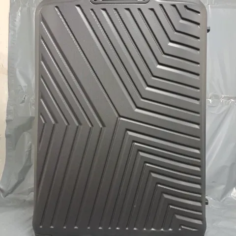 IT LUGGAGE CONVERTIBLE BLACK XXL SUITCASE