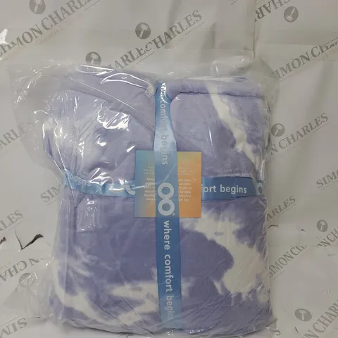 PURPLE OODIE THROW 