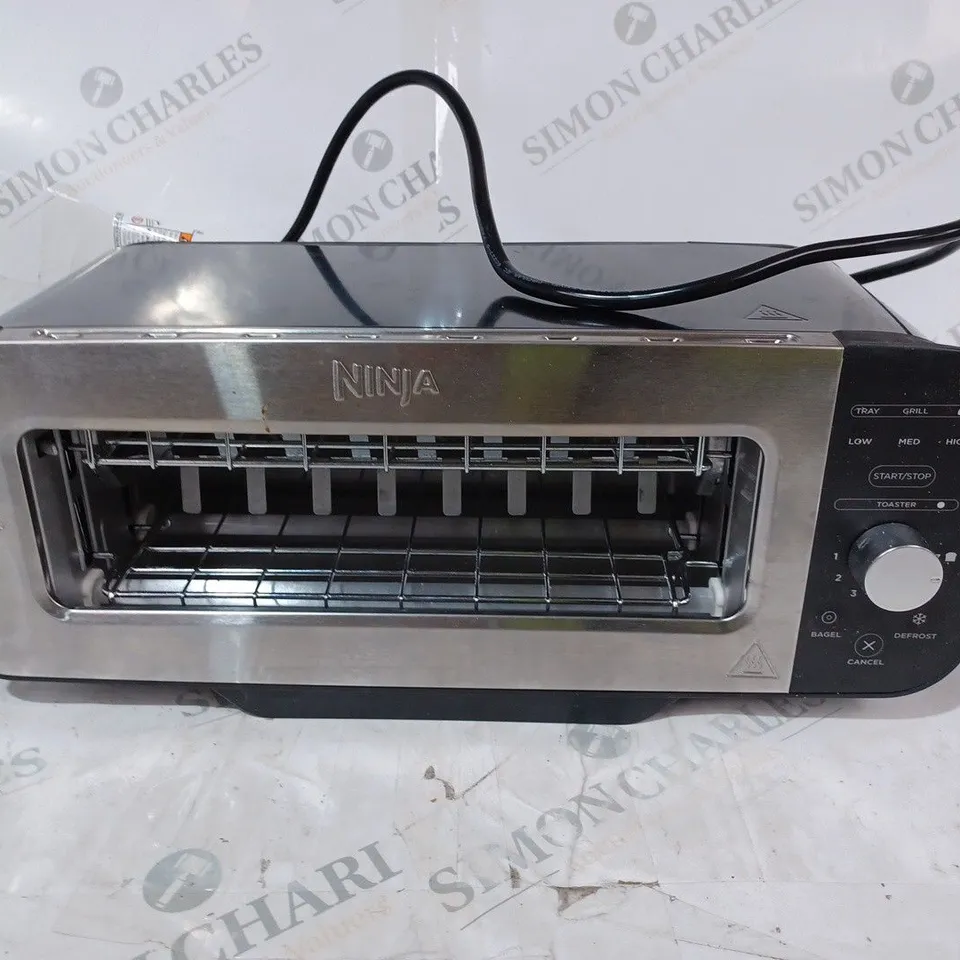 BOXED NINJA 2 IN 1 TOASTER & GRILL ST100UK