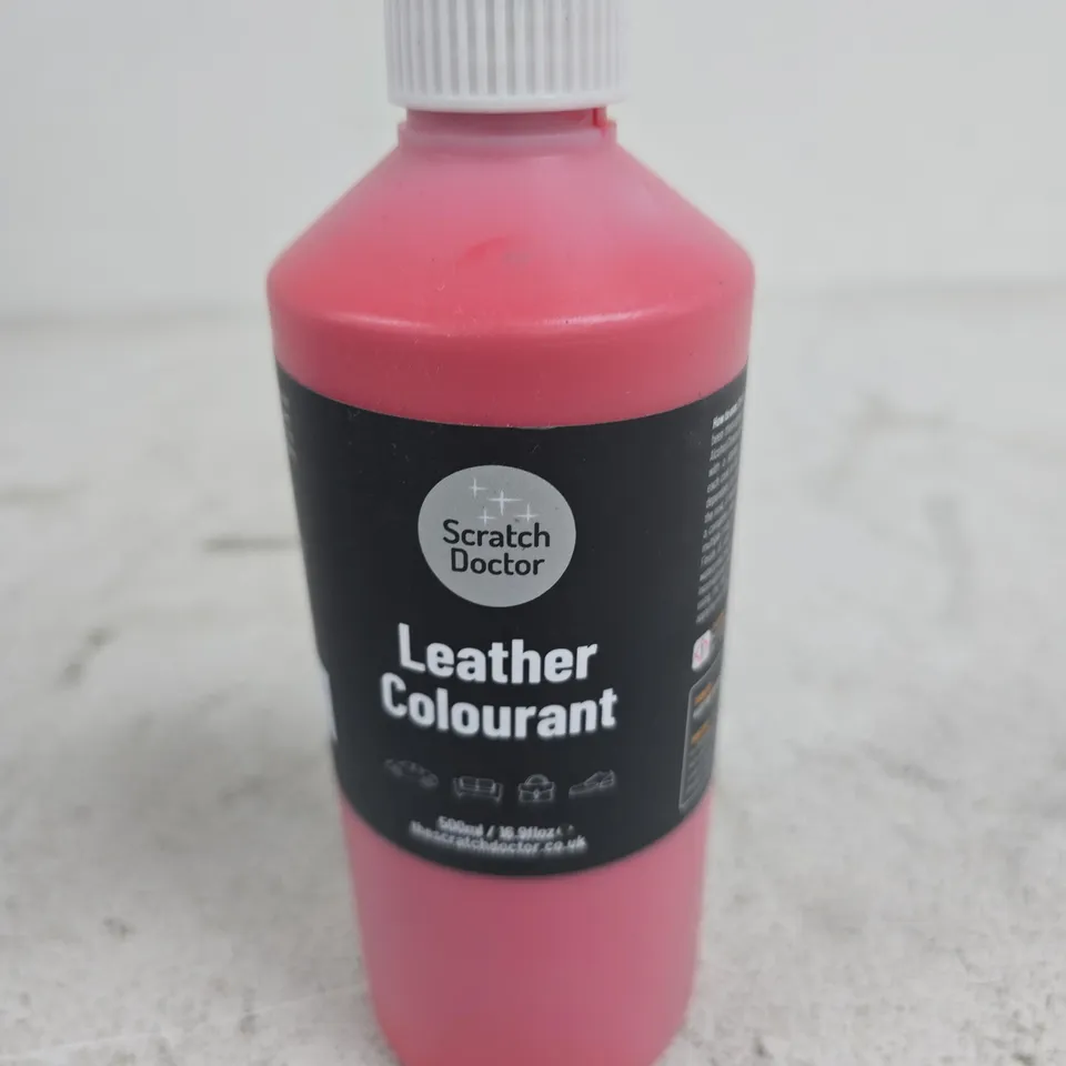 APPROXIMATELY 12 ASSORTED HOUSEHOLD LIQUIDS INCLUDING GROUT & TILE SEALER AND LEATHER COLOURANT