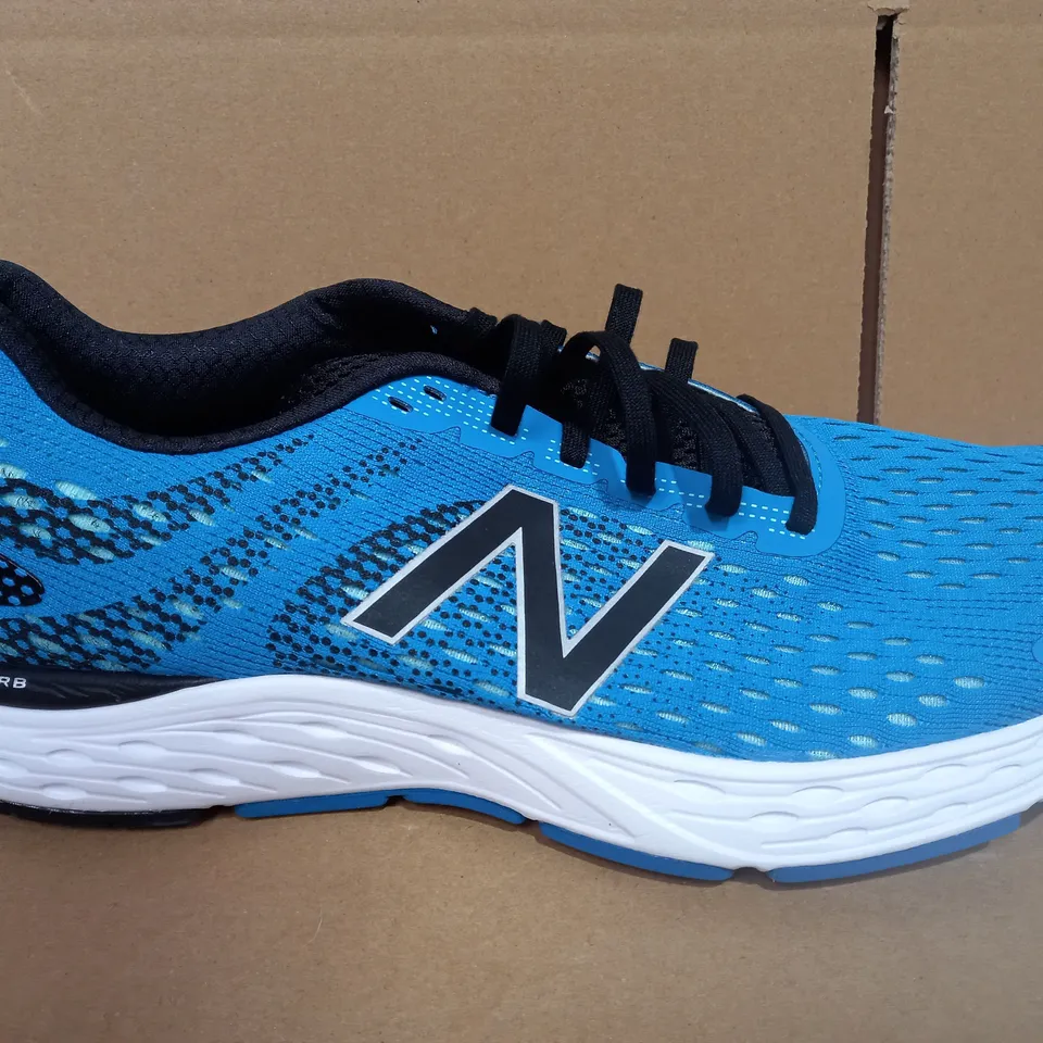 PAIR OF SIZE 10 NEW BALANCE BLUE TRAINERS 