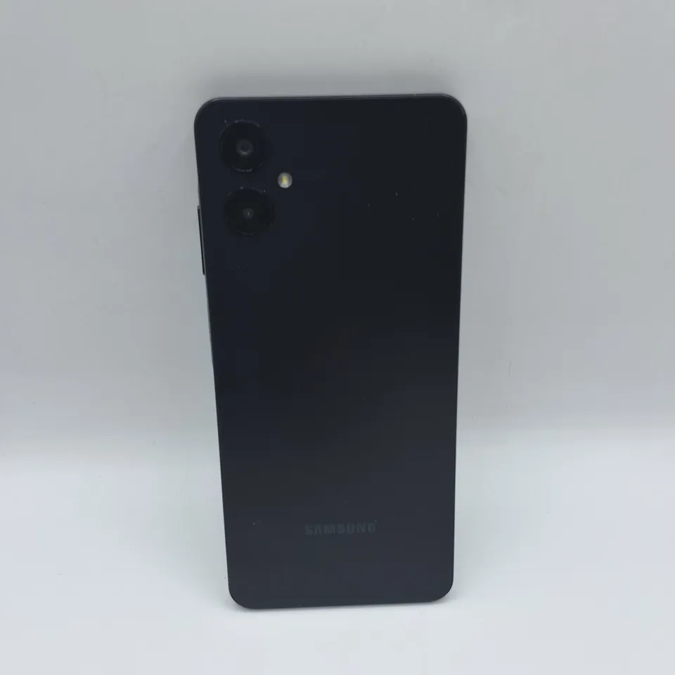 BOXED SAMSUNG GALAXY A06 5G 4GB/128GB IN BLACK - SM-A066M