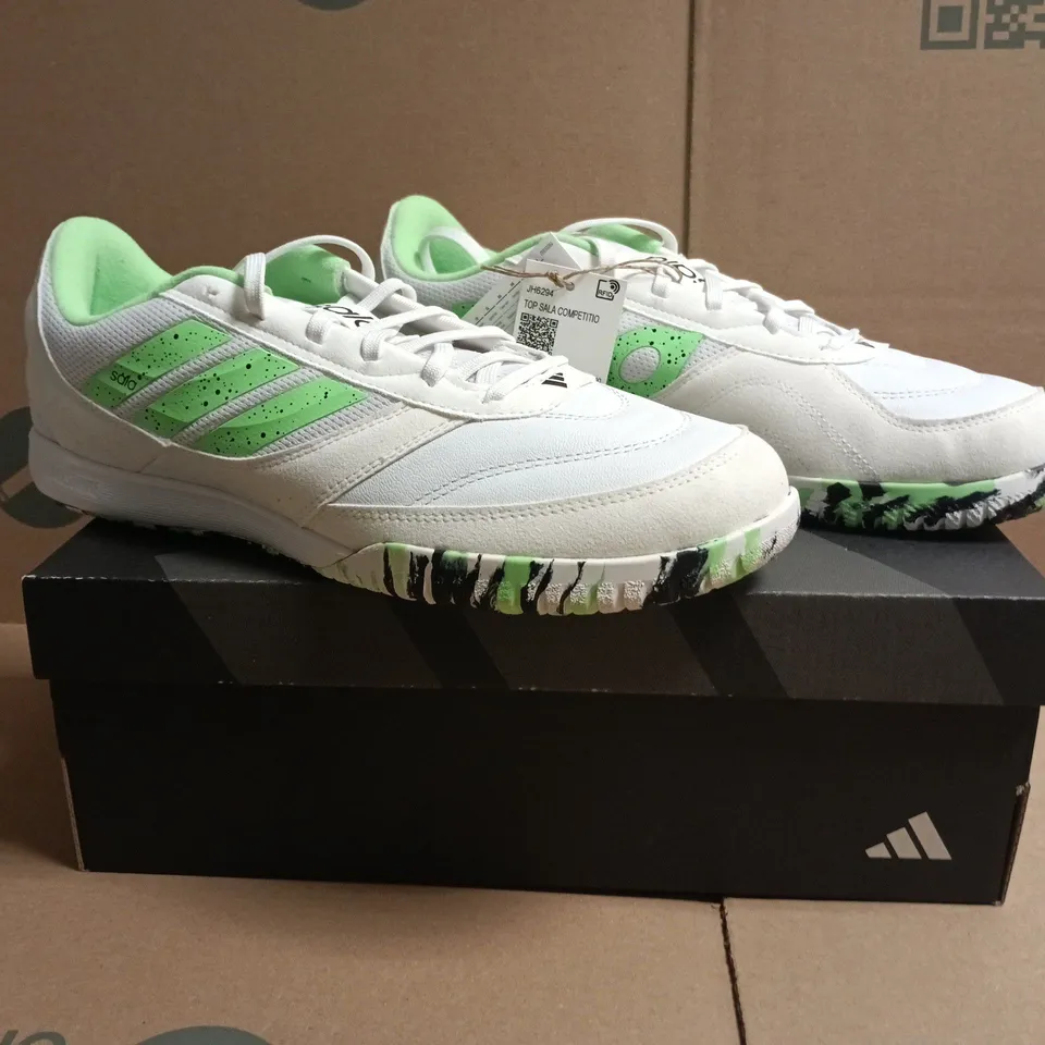 BOXED PAIR OF ADIDAS TOP SALA COMPETITIO TRAINERS IN WHITE/GREEN SIZE UK 9.5