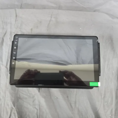 CAR PLAY SCREEN 
