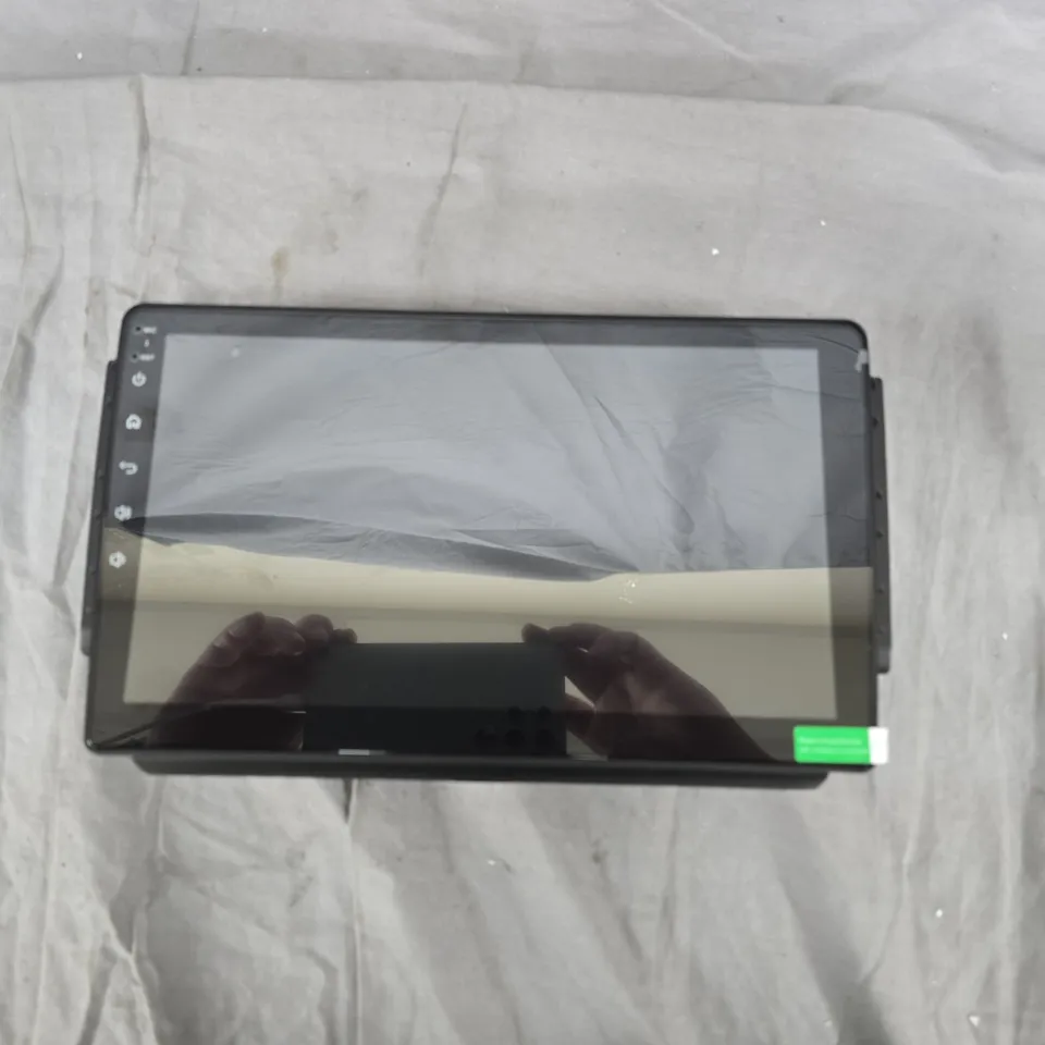 CAR PLAY SCREEN 