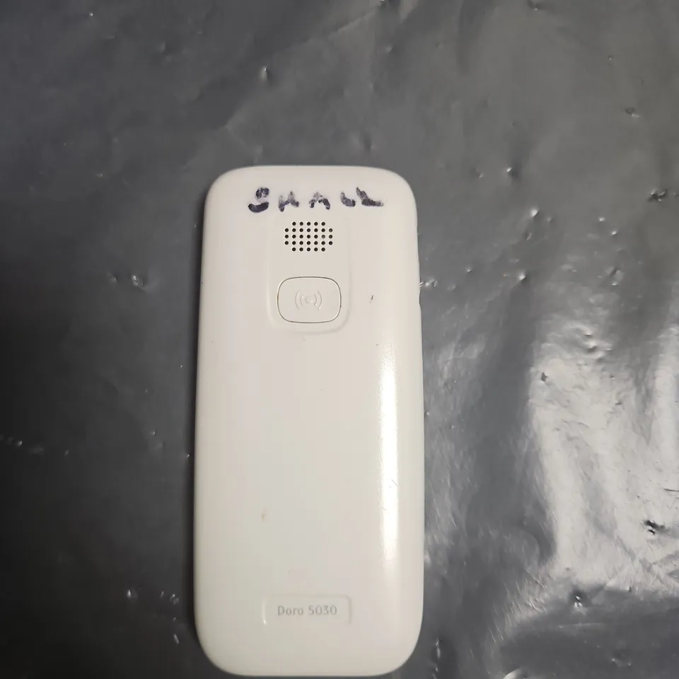 DORO 5030 MOBILE PHONE – WHITE, SIM-LOCKED (SOS CALL ONLY)