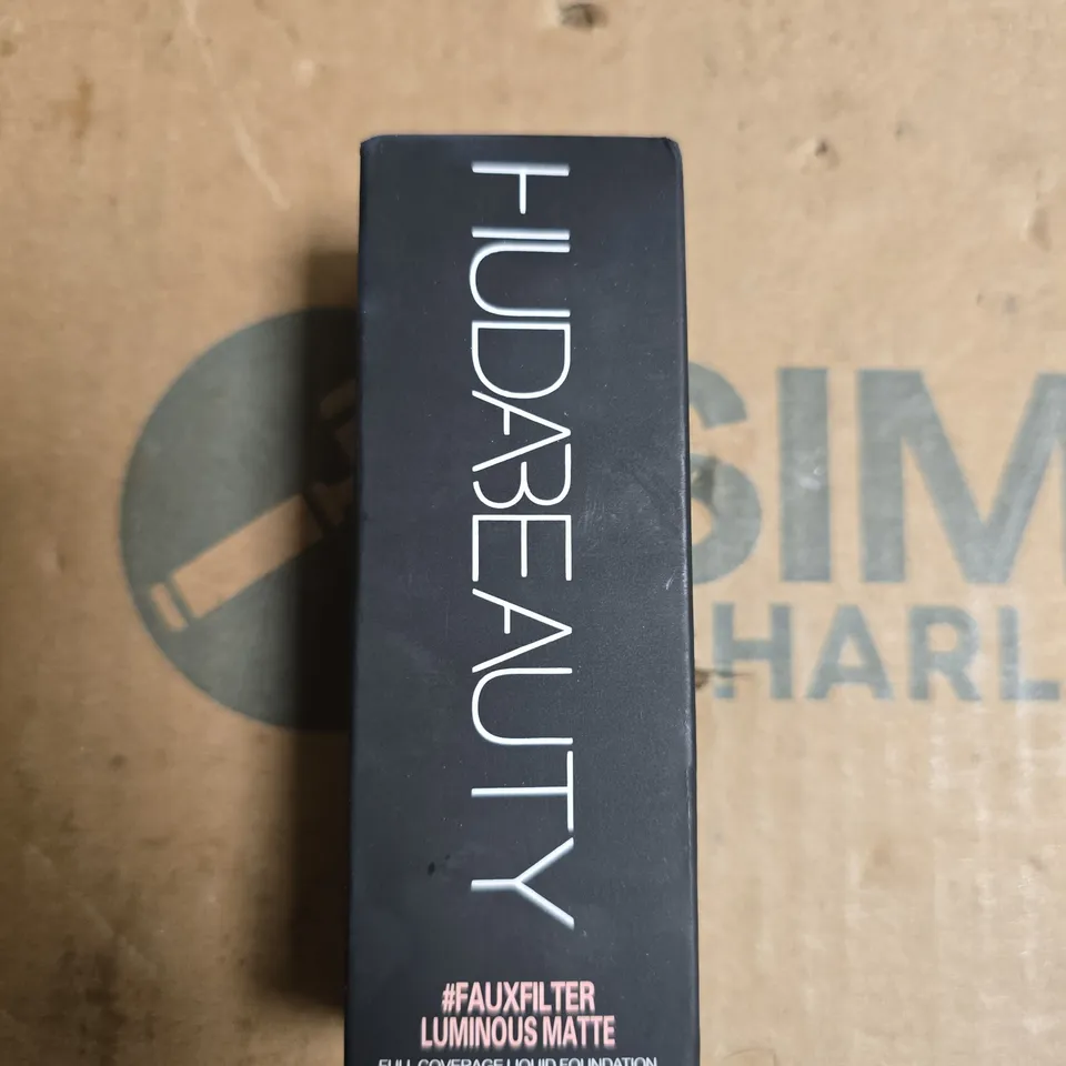 HUDA BEAUTY FAUX FILTER FOUNDATION – LUMINOUS MATTE, 35 ML (BOXED)