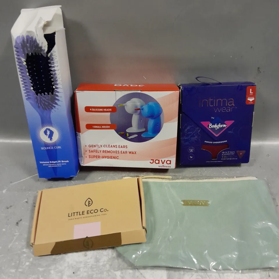 APPROXIMATELY 10 ASSORTED HEALTH & BEAUTY PRODUCTS TO INCLUDE INTIMA WEAR, VOLUME BRUSH, EAR CLEANER ETC 