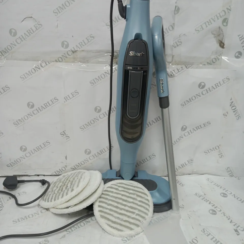 BOXED SHARK S6002UK STEAM FLOOR MOP