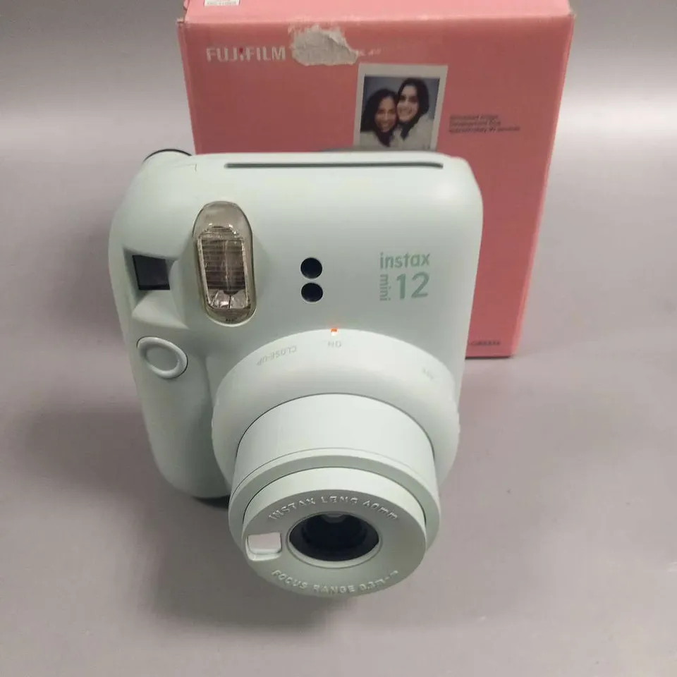 BOXED FUJIFILM IMSTAX MINI 12 