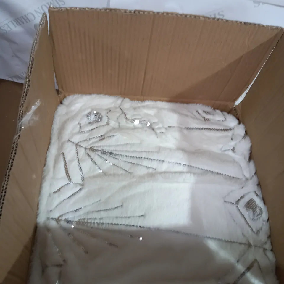 JM BY JULIEN MACDONALD ART DECO EMBELLISHED REVERSIBLE FAUX FUR THROW