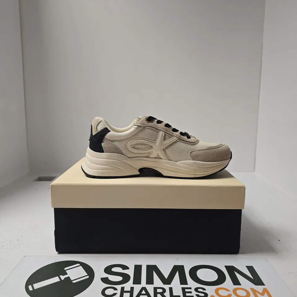 BOXED PAIR OF KG KURT GEIGER TAUPE COMB SNEAKERS SIZE EU 39