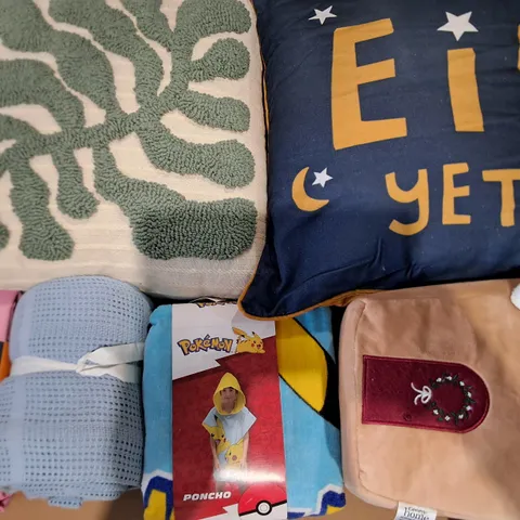 LOT OF APPROXIMATELY 12 ASSORTED BEDDING AND SOFT FURNISHING ITEMS TO INCLUDE FILLED CUSHIONS, POKEMON PONCHO AND DUVET SET