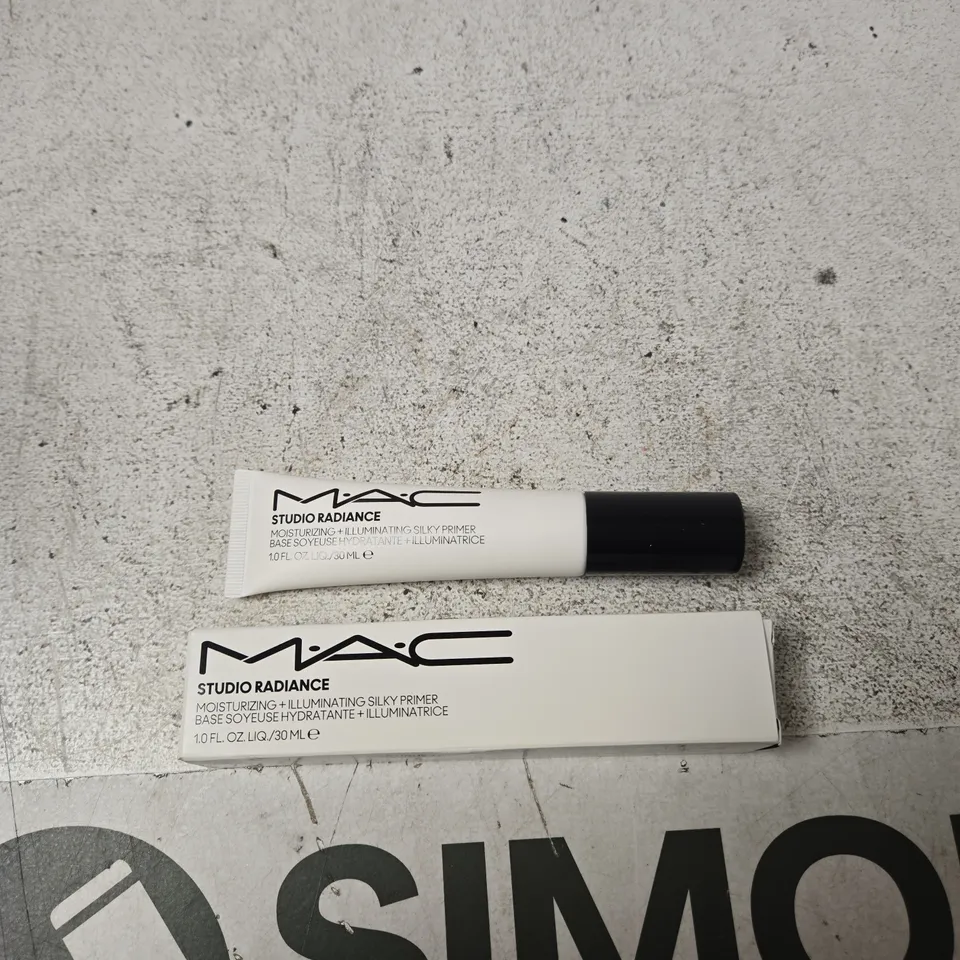 MAC STUDIO RADIANCE MOISTURIZING + ILLUMINATING SILK PRIMER (30ML) – BOXED