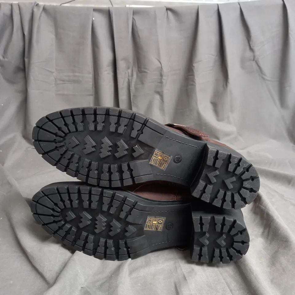 BOXED PAIR OF RUTH LANGSFORD CASUAL BOOTS, OAK - SIZE 7