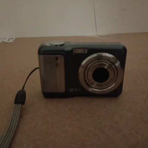 FUJIFILM DIGITAL CAMERA A860
