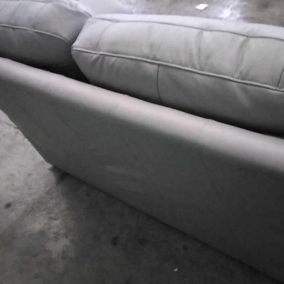 QUALITY BRITISH DESIGNED & MANUFACTURED G PLAN SEATTLE 2 SEATER CAMBRIDGE GREY LEATHER SOFA