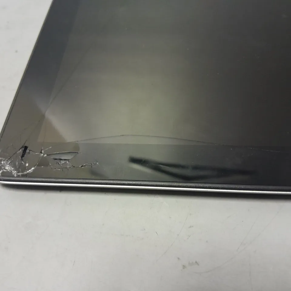 LENOVO MIIX 520 TABLET WITH 12" SCREEN