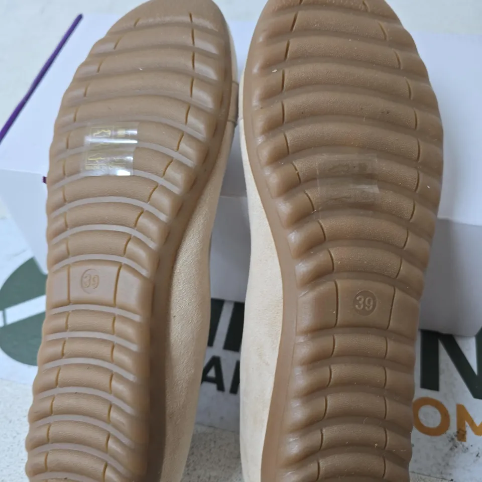 BOXED LOTUS ELENI SHOES, NATURAL - SIZE EU 39