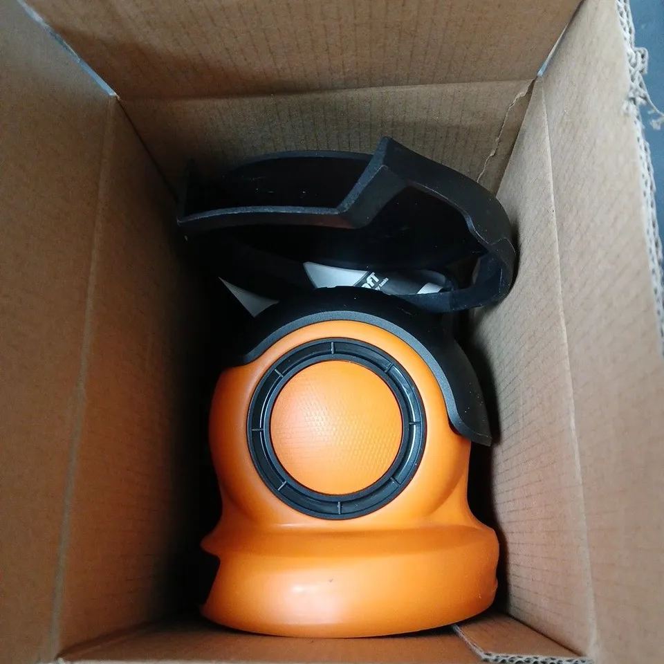 BUILDCRAFT CORDLESS 7.4V 3 IN 1 MINI CAR POLISHER & DE-ICER