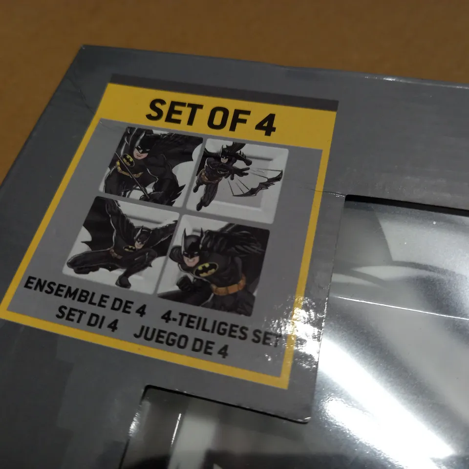 SET OF 4 BATMAN THEMED MELAMINE PLATES