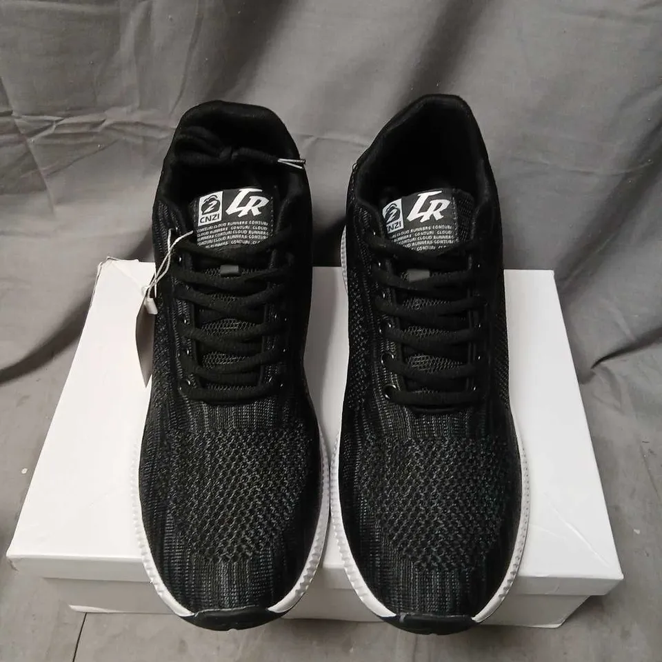 CONZURI BLACK KNIT SNEAKERS – MEN'S UK 10 (EU 45) – PAIR