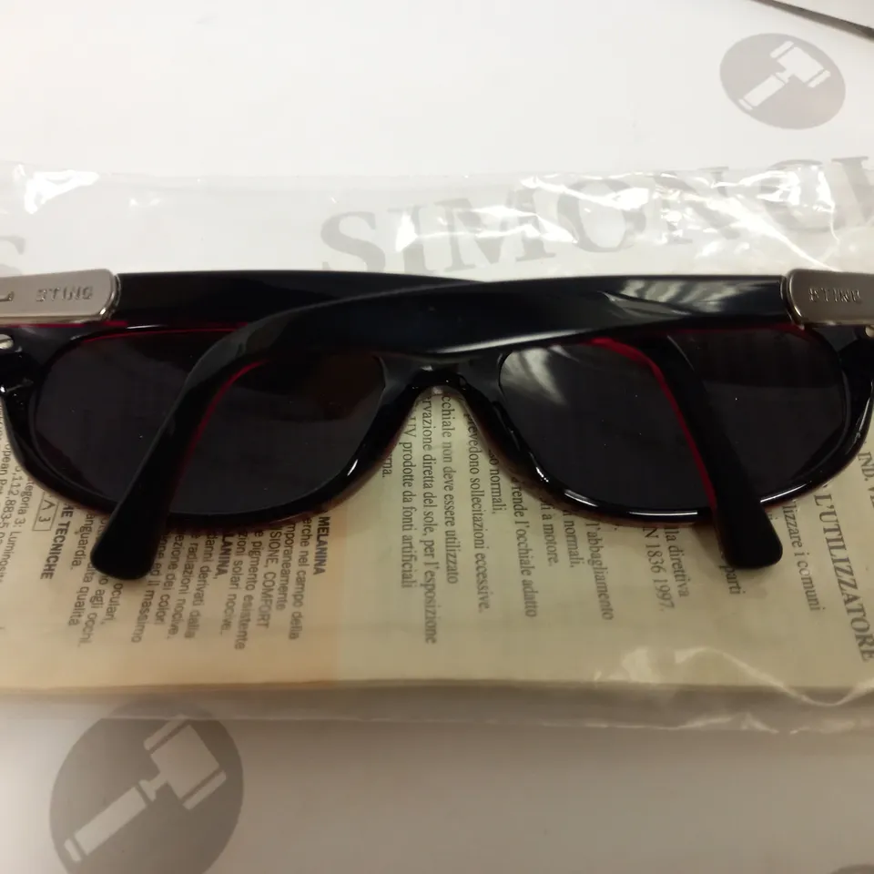 APPROXIMATELY 9 DIERRE STING SUNGLASSES - BOXED