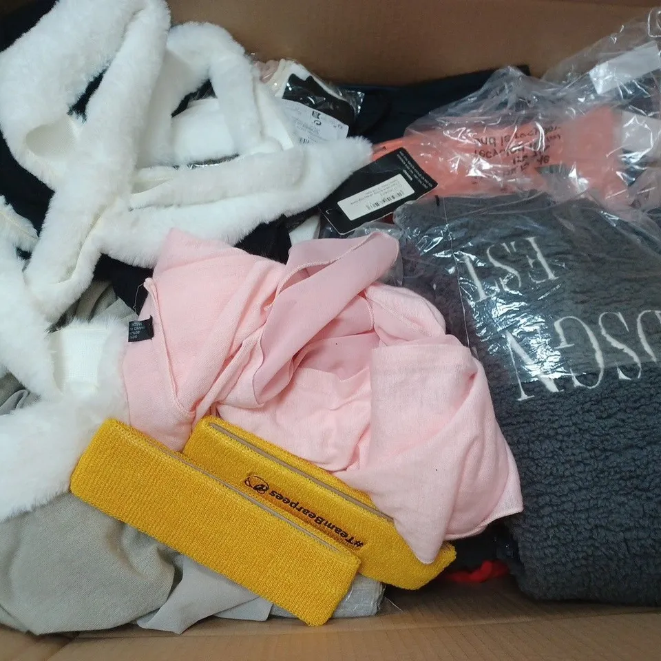 BOX OF APPROX. 50 ASSORTED CLOTHING VARYING IN SIZE/COLOUR/STYLE TO INCLUDE:  TOPS, TROUSERS, JUMPERS