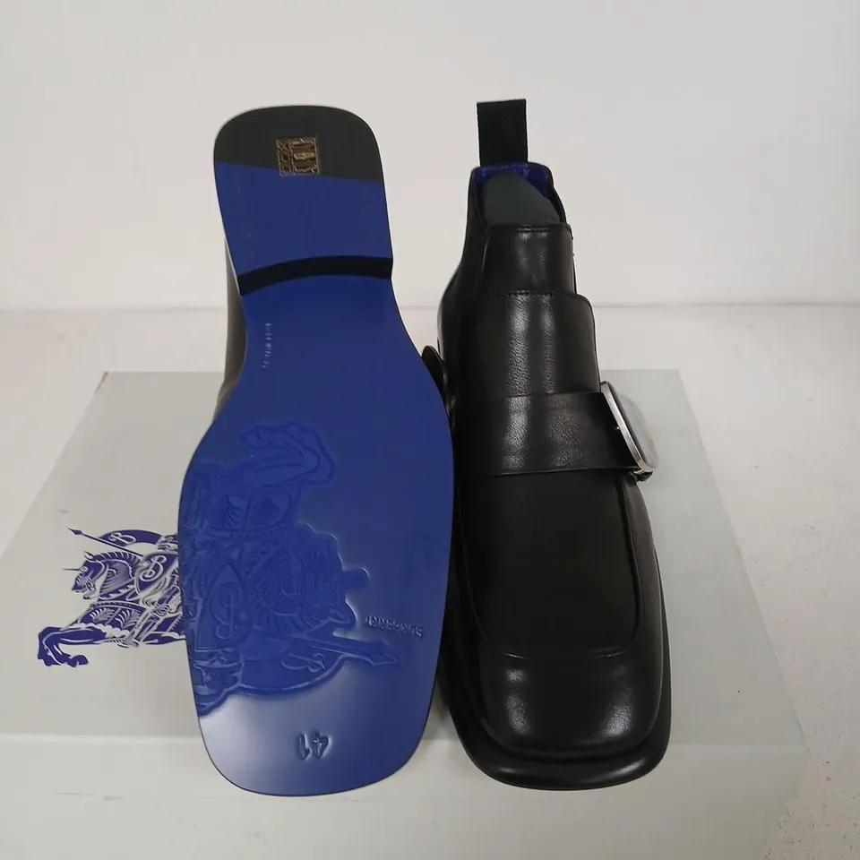 BURBERRY LEATHER BOOTS ON LEATHER SOLE, BLACK, EU 41 (UK 7)